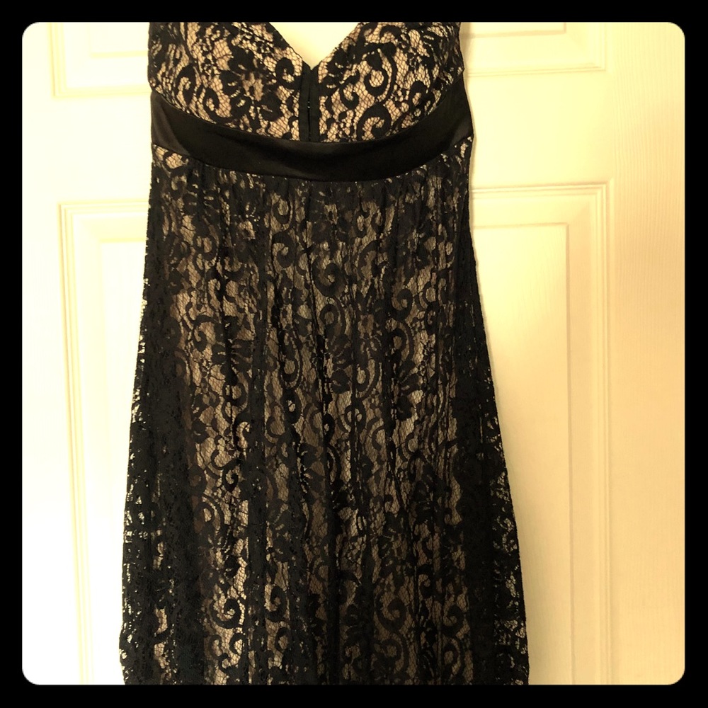 Sleeveless Cache mini lace dress